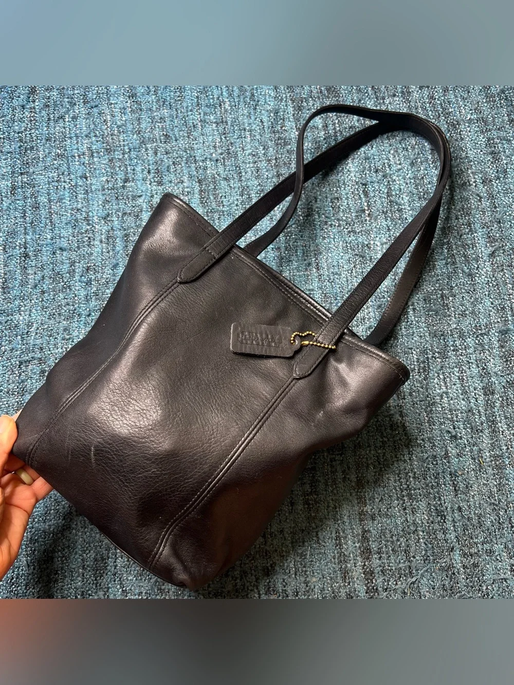 Vintage Coach Legacy Lunch Bucket Tote Shoulder Bag in Black Leather 9077